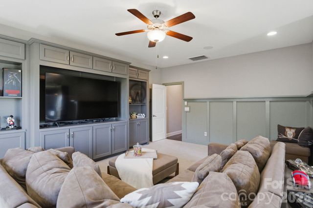 1020 Liggets Drive, Matthews, NC 28104