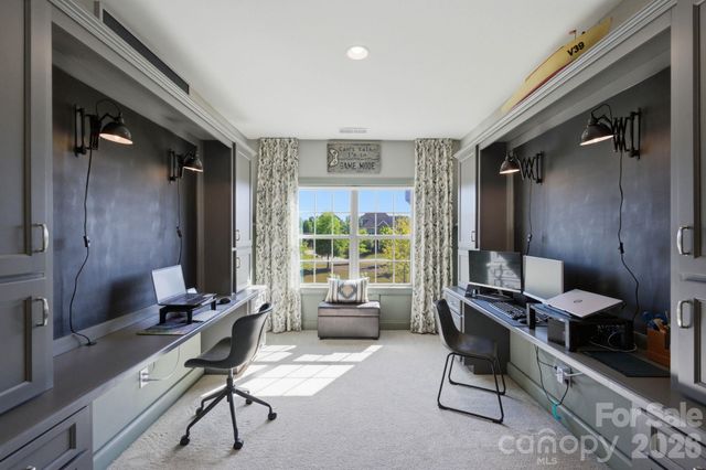 1020 Liggets Drive, Matthews, NC 28104