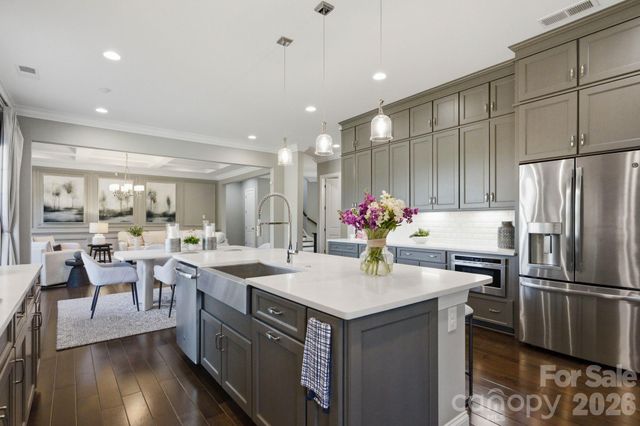 1020 Liggets Drive, Matthews, NC 28104