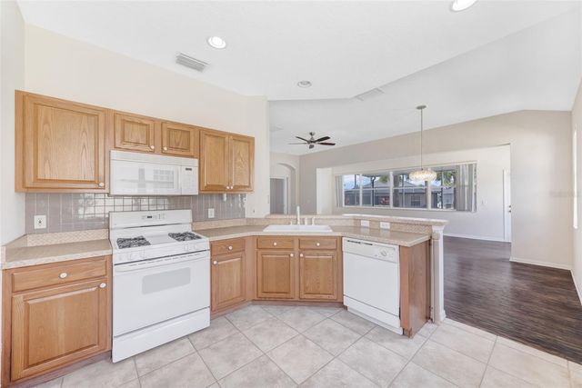 1149 EMERALD DUNES DRIVE, Sun City Center, FL 33573