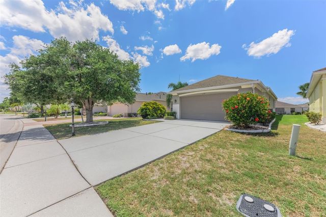 1149 EMERALD DUNES DRIVE, Sun City Center, FL 33573