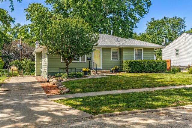 912 19th Street, West Des Moines, IA 50265