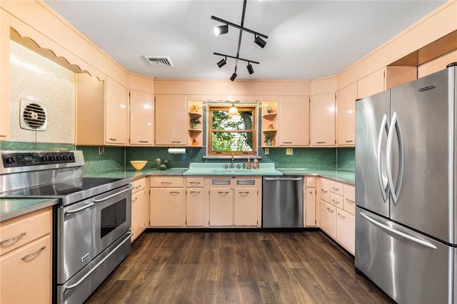 104 East Landis Street, Coopersburg Boro, PA 18036