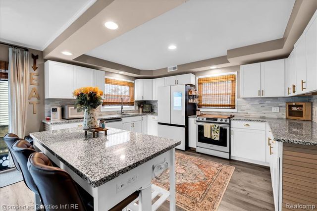24600 Manistee Street, Oak Park, MI 48237
