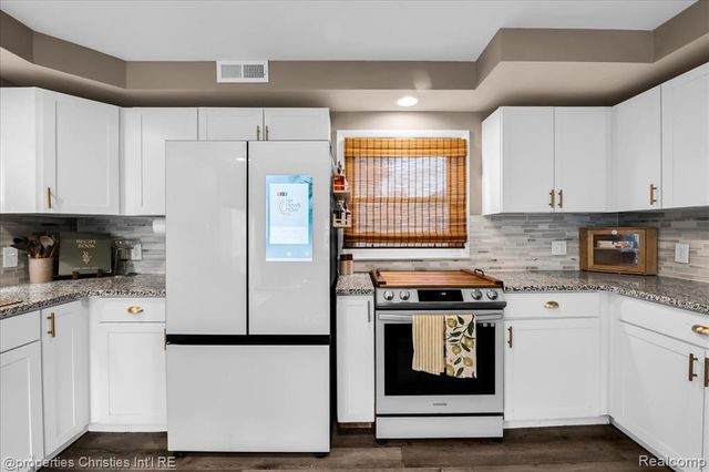 24600 Manistee Street, Oak Park, MI 48237