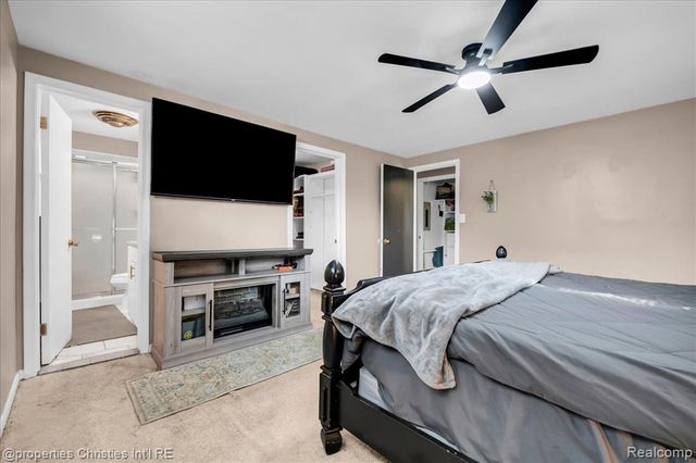 24600 Manistee Street, Oak Park, MI 48237