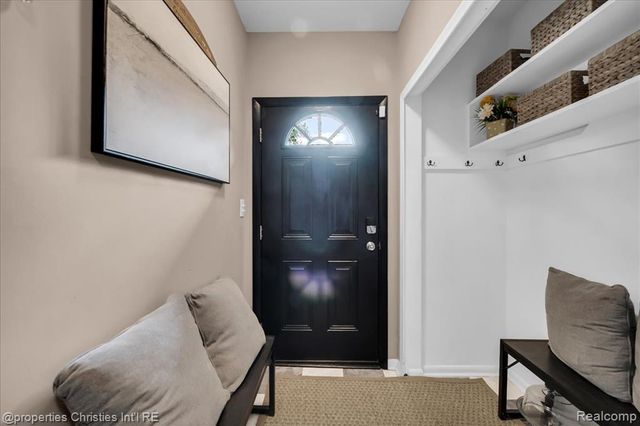 24600 Manistee Street, Oak Park, MI 48237
