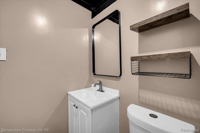24600 Manistee Street, Oak Park, MI 48237
