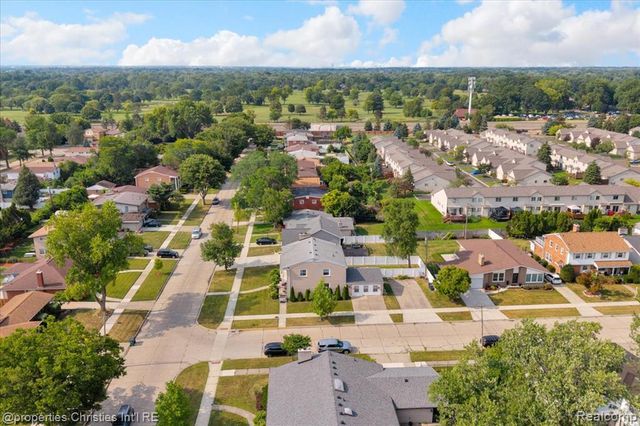 24600 Manistee Street, Oak Park, MI 48237