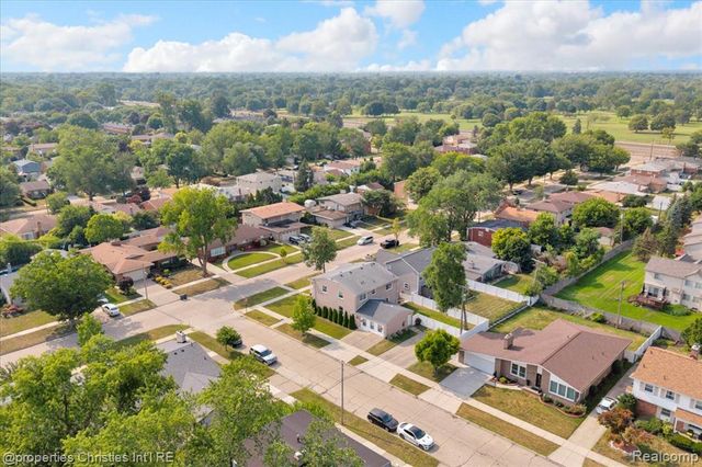 24600 Manistee Street, Oak Park, MI 48237