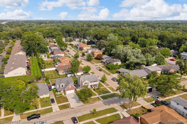 24600 Manistee Street, Oak Park, MI 48237