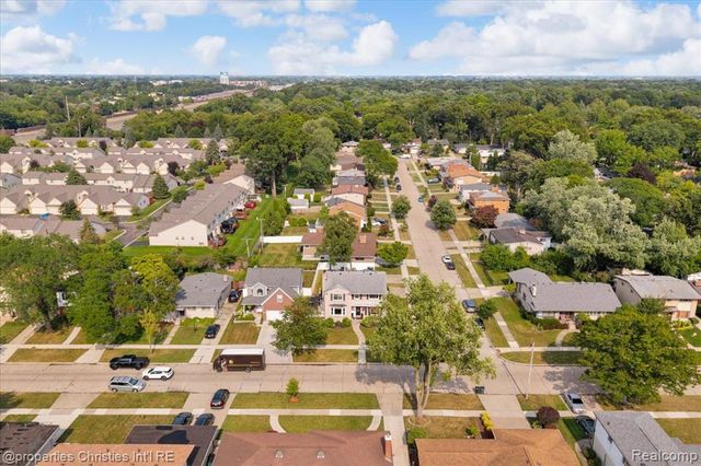 24600 Manistee Street, Oak Park, MI 48237