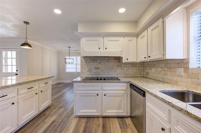 9115 Taidswood Drive, Spring, TX 77379