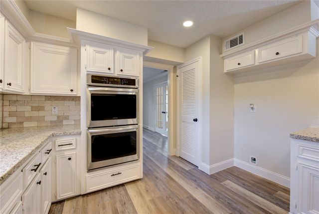 9115 Taidswood Drive, Spring, TX 77379
