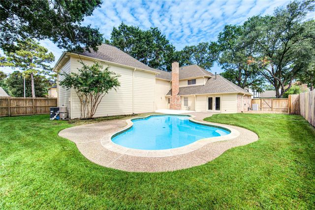 9115 Taidswood Drive, Spring, TX 77379