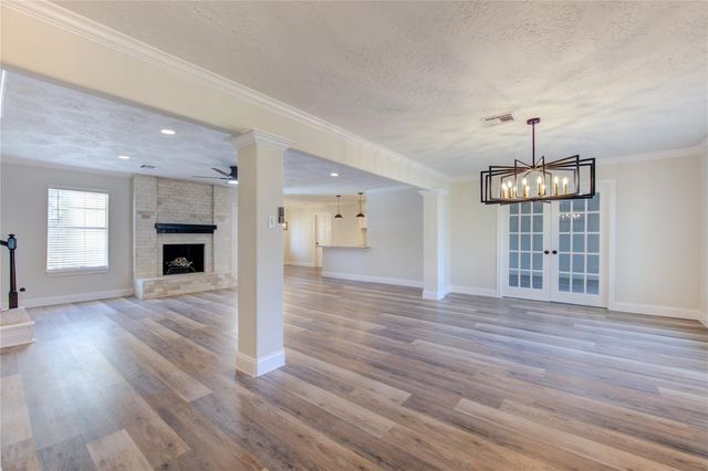 9115 Taidswood Drive, Spring, TX 77379