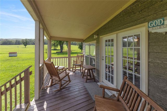 14889 HWY 311 Highway, Green Forest, AR 72638