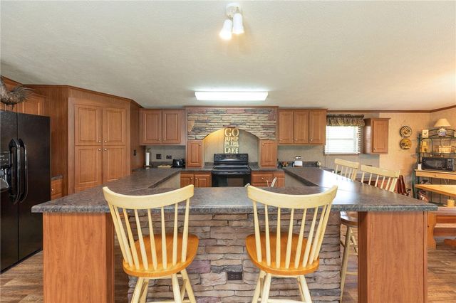 14889 HWY 311 Highway, Green Forest, AR 72638