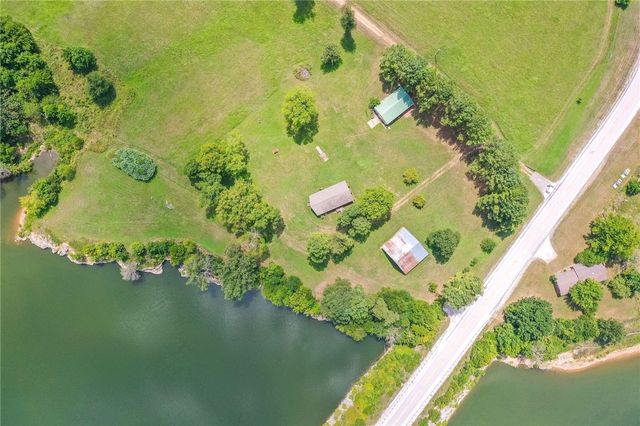 14889 HWY 311 Highway, Green Forest, AR 72638