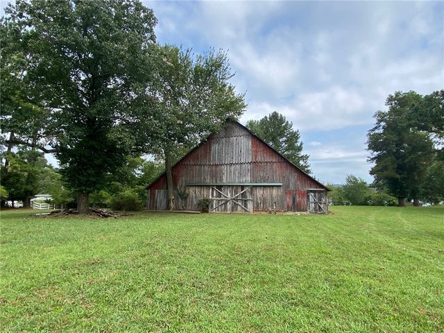 14889 HWY 311 Highway, Green Forest, AR 72638