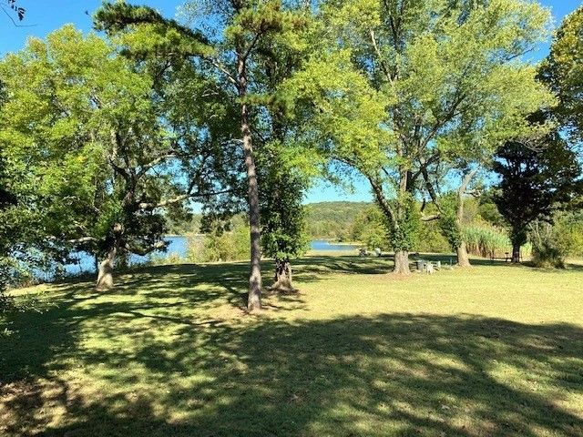 14889 HWY 311 Highway, Green Forest, AR 72638