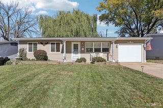 59 Huck Finn Drive, St Charles, MO 63303