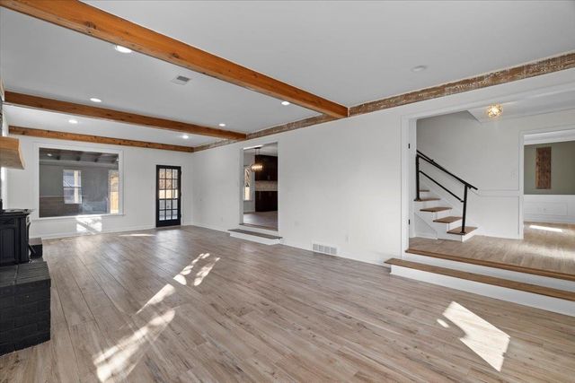 2887 MIKEYAIR DR, Germantown, TN 38138