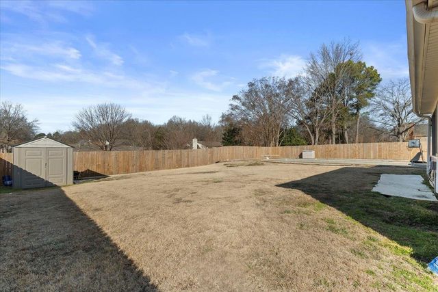 2887 MIKEYAIR DR, Germantown, TN 38138