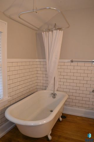 202 E 18th St Street, Sioux Falls, SD 57104