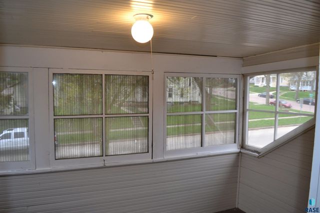 202 E 18th St Street, Sioux Falls, SD 57104