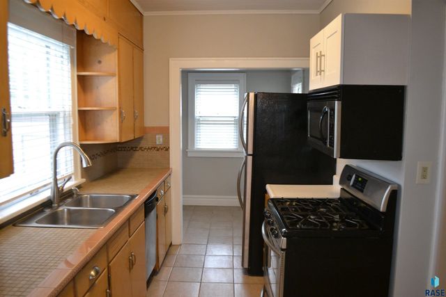 202 E 18th St Street, Sioux Falls, SD 57104