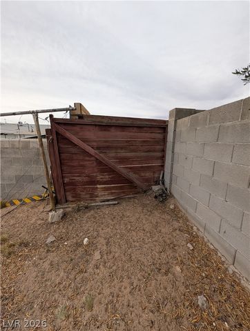 2000 Constantine Avenue, Las Vegas, NV 89101