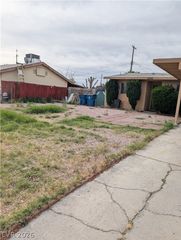 2000 Constantine Avenue, Las Vegas, NV 89101
