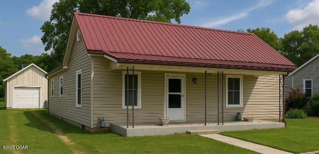 423 Ottawa Street, Seneca, MO 64865