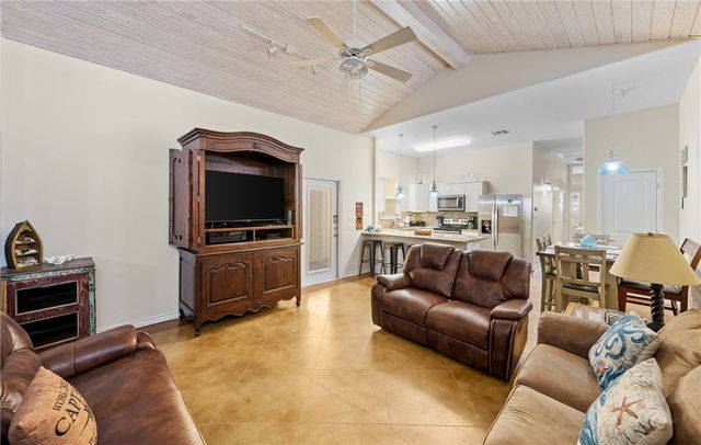 2212 State Highway 361 205, Port Aransas, TX 78373