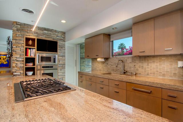 1156 E Cactus Road, Palm Springs, CA 92264