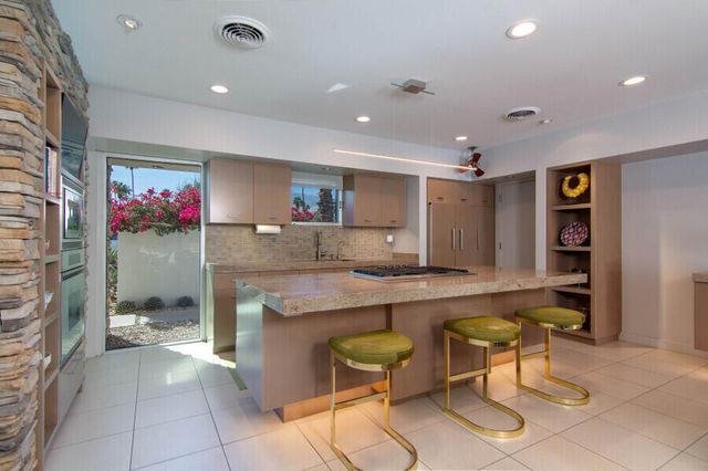 1156 E Cactus Road, Palm Springs, CA 92264