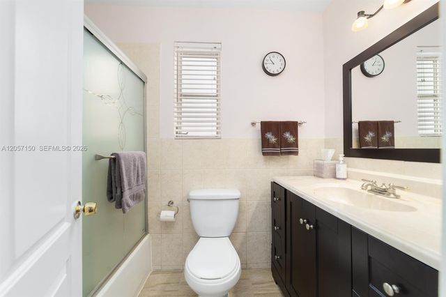 4521 NE 21st Avenue 1, Fort Lauderdale, FL 33308