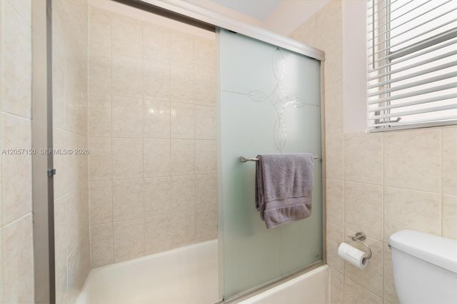 4521 NE 21st Avenue 1, Fort Lauderdale, FL 33308