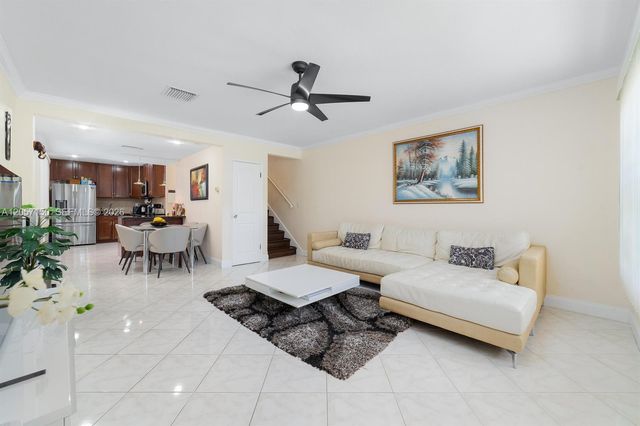 4521 NE 21st Avenue 1, Fort Lauderdale, FL 33308