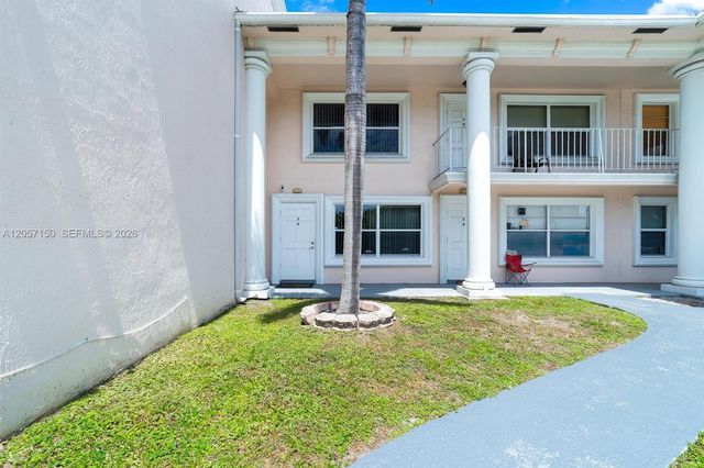 4521 NE 21st Avenue 1, Fort Lauderdale, FL 33308