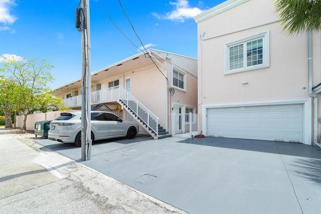 4521 NE 21st Avenue 1, Fort Lauderdale, FL 33308