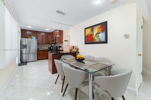 4521 NE 21st Avenue 1, Fort Lauderdale, FL 33308
