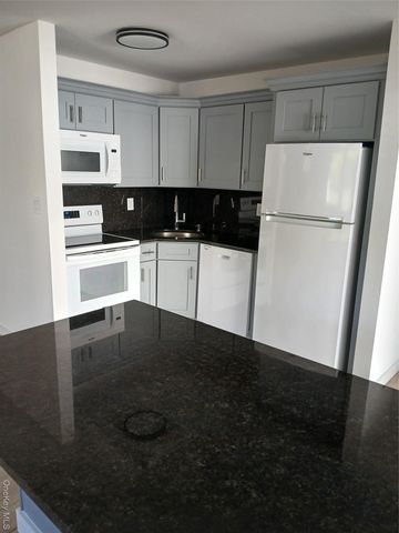 4 Mercury Avenue, East Patchogue, NY 11772