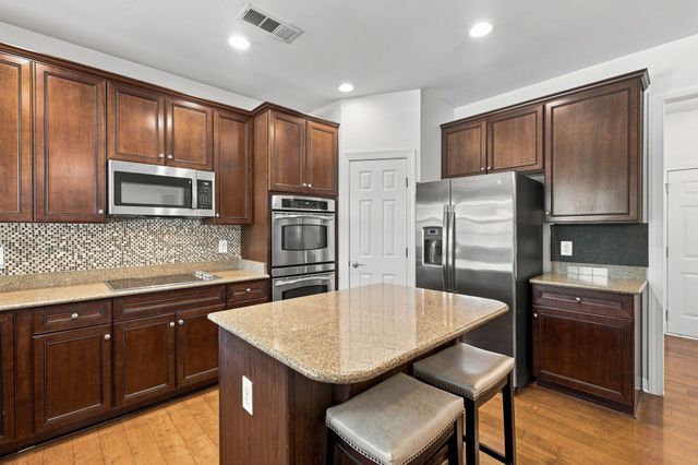 137 Mulberry Grv, Gallatin, TN 37066