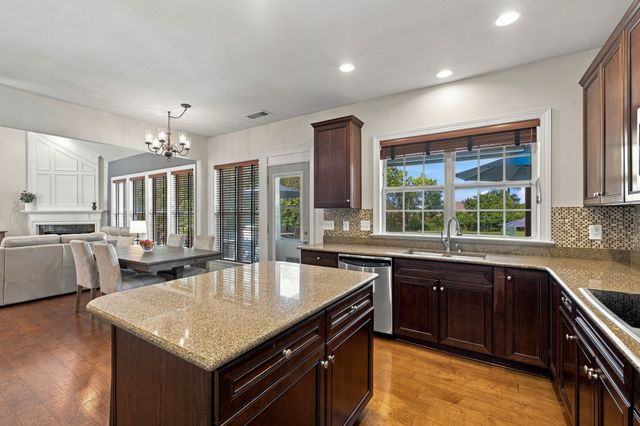 137 Mulberry Grv, Gallatin, TN 37066
