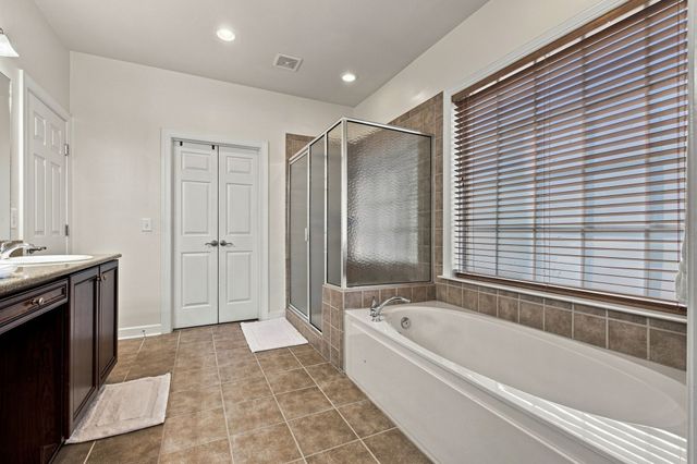 137 Mulberry Grv, Gallatin, TN 37066