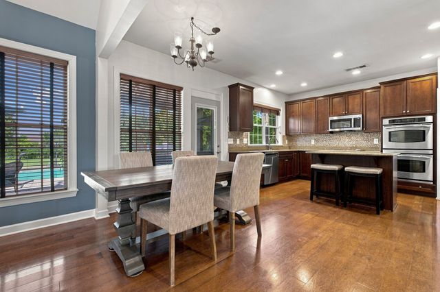 137 Mulberry Grv, Gallatin, TN 37066