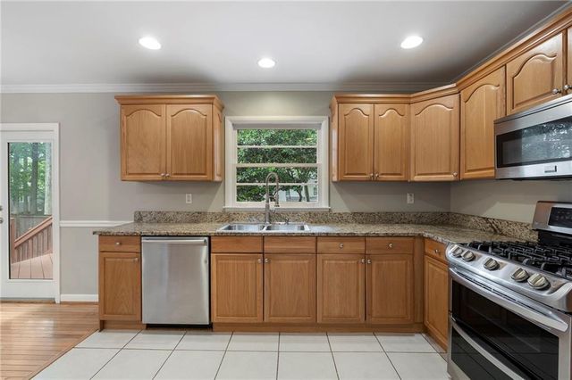 2353 Cortez Way NE, Brookhaven, GA 30319