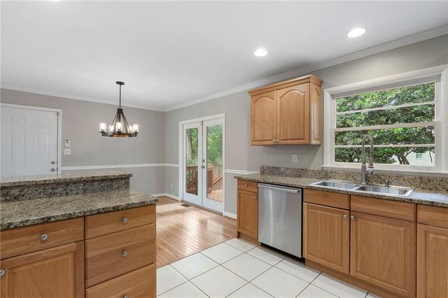2353 Cortez Way NE, Brookhaven, GA 30319
